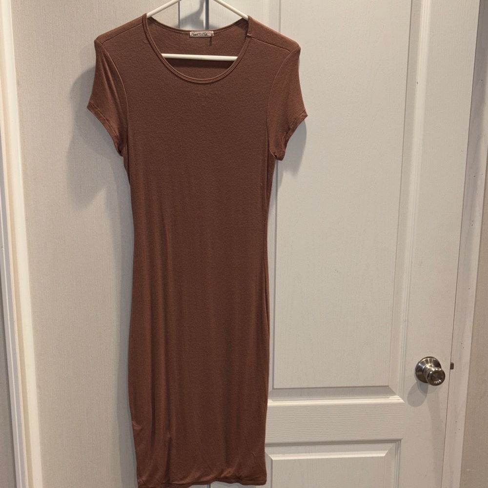 Heart & Hips Brown Midi Dress